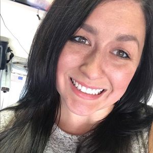 Meet your Posher, Kaydee